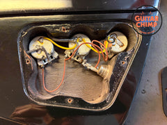 1997 Gibson Thunderbird IV Ebony Black OHSC Ebony Board