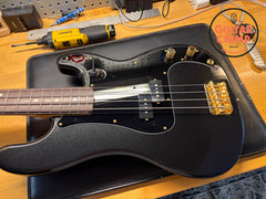 2025 Fender MIJ Japan Traditional 60s Precision P Bass Black Pearl Matching Headstock Gig Bag