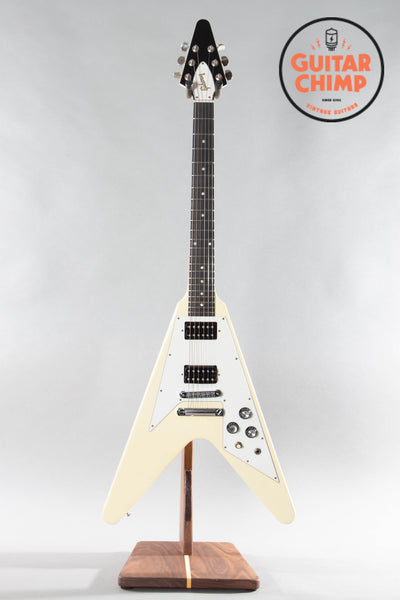 1997 Gibson Flying V 1967 Reissue Classic White | Guitar Chimp
