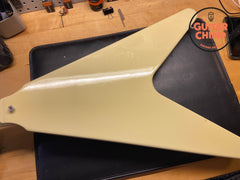 1997 Gibson Flying V '67 Reissue Classic White - OHSC – Ebony Board