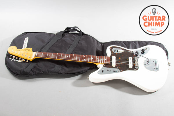 2019 Fender Traditional 60s Jaguar Arctic White | Guitar Chimp