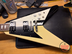 2008 ESP Edwards E-FV-125WB Michael Schenker Signature Flying V Black White