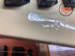 2005 Gibson Thunderbird IV Bass Classic White – 8 lbs 12 oz with Original Case