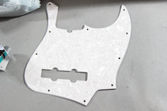 2017 Fender Limited Edition Adam Clayton Jazz Bass Purple Sparkle