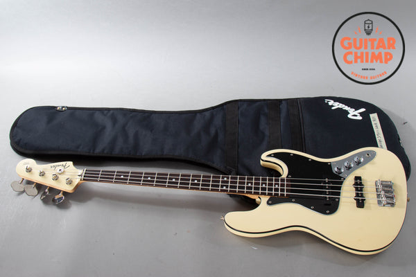2006 Fender Aerodyne Jazz Bass – Rare 32