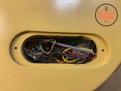 2005 Gibson Les Paul Vixen – Corona Yellow (Original Gig Bag)