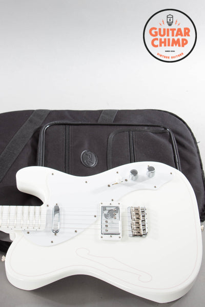 ギター Triumph Telecaster 2019 Fender Silent Siren Telecaster Arctic White | Guitar Chimp