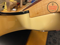 2006 Fender Aerodyne Jazz Bass – Rare 32" Medium Scale – Olympic White (Japan)