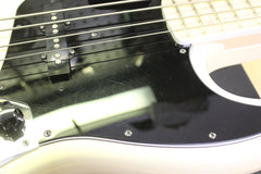 2013 Fender American Vintage '74 Jazz Bass Olympic White