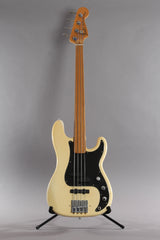 1974 Fender P Bass Fretless Olympic White Maple Fingerboard