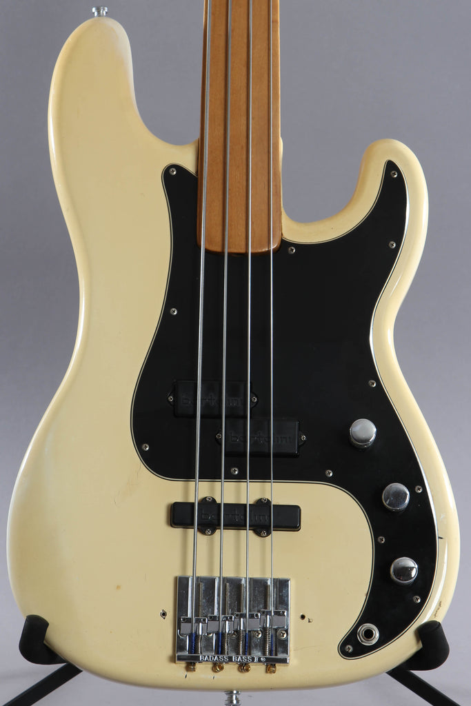 1974 Fender P Bass Fretless Olympic White Maple Fingerboard