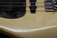 1974 Fender P Bass Fretless Olympic White Maple Fingerboard
