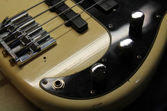 1974 Fender P Bass Fretless Olympic White Maple Fingerboard