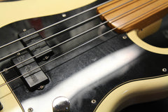 1974 Fender P Bass Fretless Olympic White Maple Fingerboard