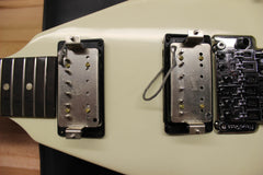 2011 Gibson Flying V Tremolo White -RARE-