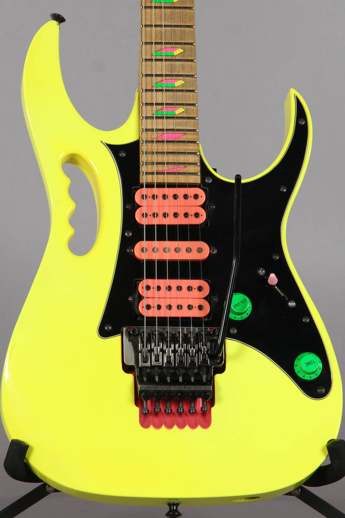 1988 Ibanez JEM 777 DY Desert Yellow Steve Vai