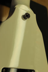 2011 Gibson Flying V Tremolo White -RARE-