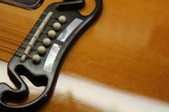 1996 Gibson SJ-200 Acoustic Guitar Heritage Cherry Sunburst