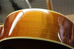 1996 Gibson SJ-200 Acoustic Guitar Heritage Cherry Sunburst