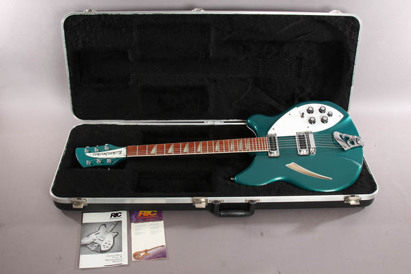 Rickenbacker 360 タイプ Model 360: The Ultimate Hollow Body Guitar - Rickenbacker
