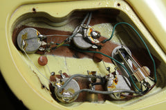 1982 Gibson Sg Standard White w/ Gold Hardware