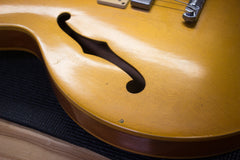 1973 Gibson Les Paul Signature Goldtop Semi-Hollowbody Electric Guitar