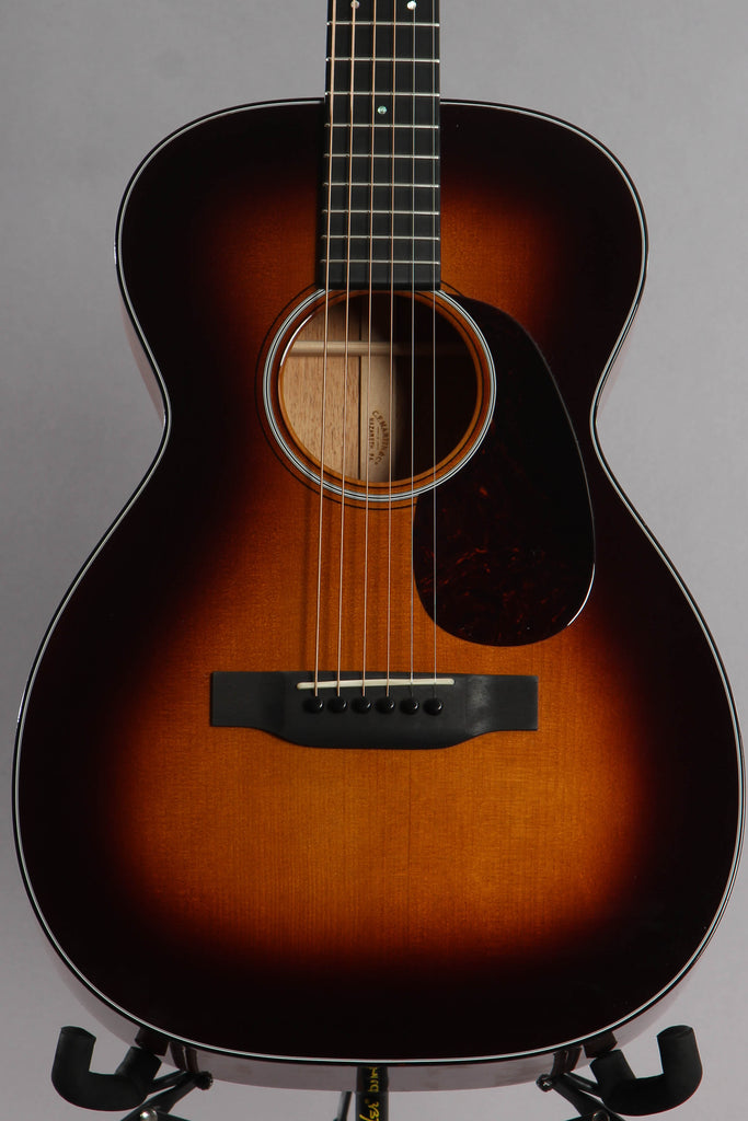 2014 Martin Custom Shop 0-18 14-Fret Acoustic Guitar Sunburst Adirondack Spruce