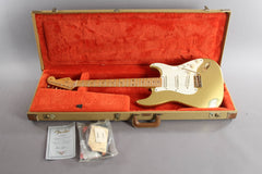 1997 Fender Custom Shop Cunetto Diamond Dealer Relic Stratocaster Aztec Gold #108 of 200