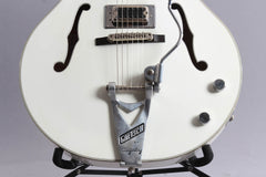 2013 Gretsch G7593T Billy Duffy Signature Falcon Hollow Body Electric Guitar White