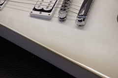 2013 Gibson Flying V Brendan Small Metalocalypse White Snow Falcon