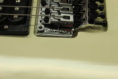 2011 Gibson Flying V Tremolo White -RARE-