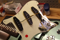 1999 Fender CIJ Japan '62 Stratocaster ST62-70TX Ice Blue