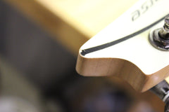 1991 Ibanez UV7PWH Universe 7 String White