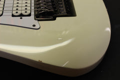 1991 Ibanez UV7PWH Universe 7 String White