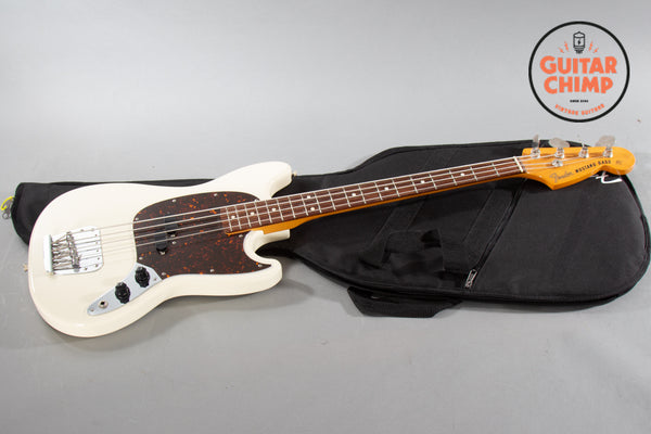 2006 Fender CIJ Japan Mustang MB98-70SD Bass Vintage White