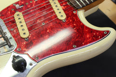 1975 Fender Duo-Sonic II Olympic White