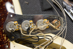 2006 Fender American Vintage '62 AVRI Jazz Bass Vintage White