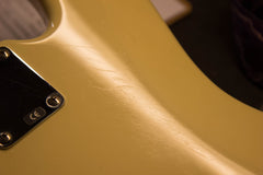 2006 Fender American Vintage '62 AVRI Jazz Bass Vintage White