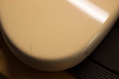 2006 Fender American Vintage '62 AVRI Jazz Bass Vintage White