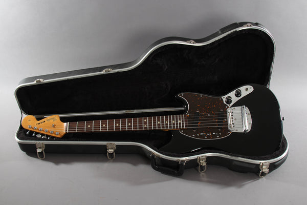 1965 Fender Mustang Black | Guitar Chimp
