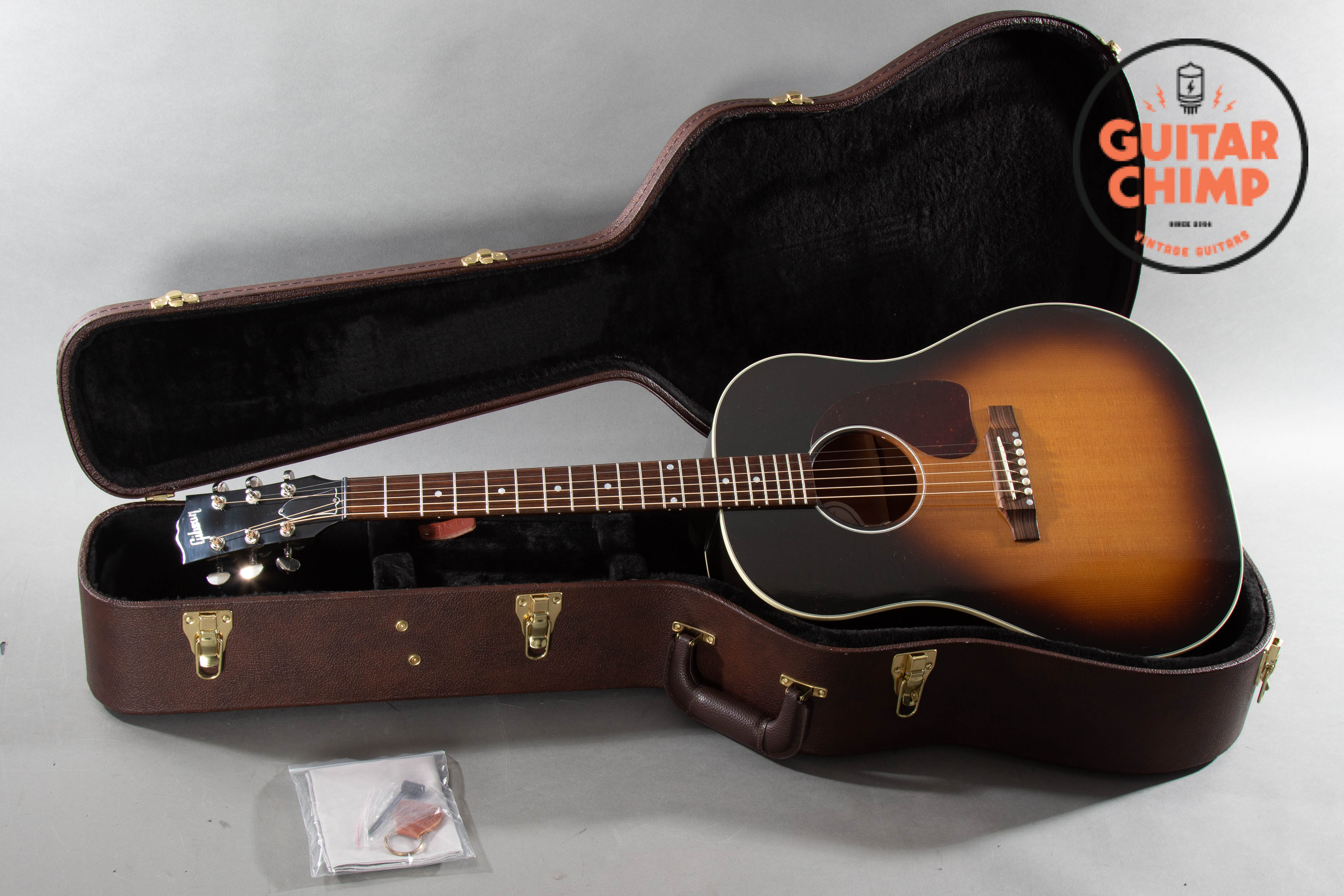 2023 Gibson J-45 Standard Vintage Sunburst | Guitar Chimp