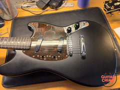 2010 Fender Japan MIJ MG69/MH Mustang Matte Black Matching Headstock Stop Tail w/ Tweed HSC