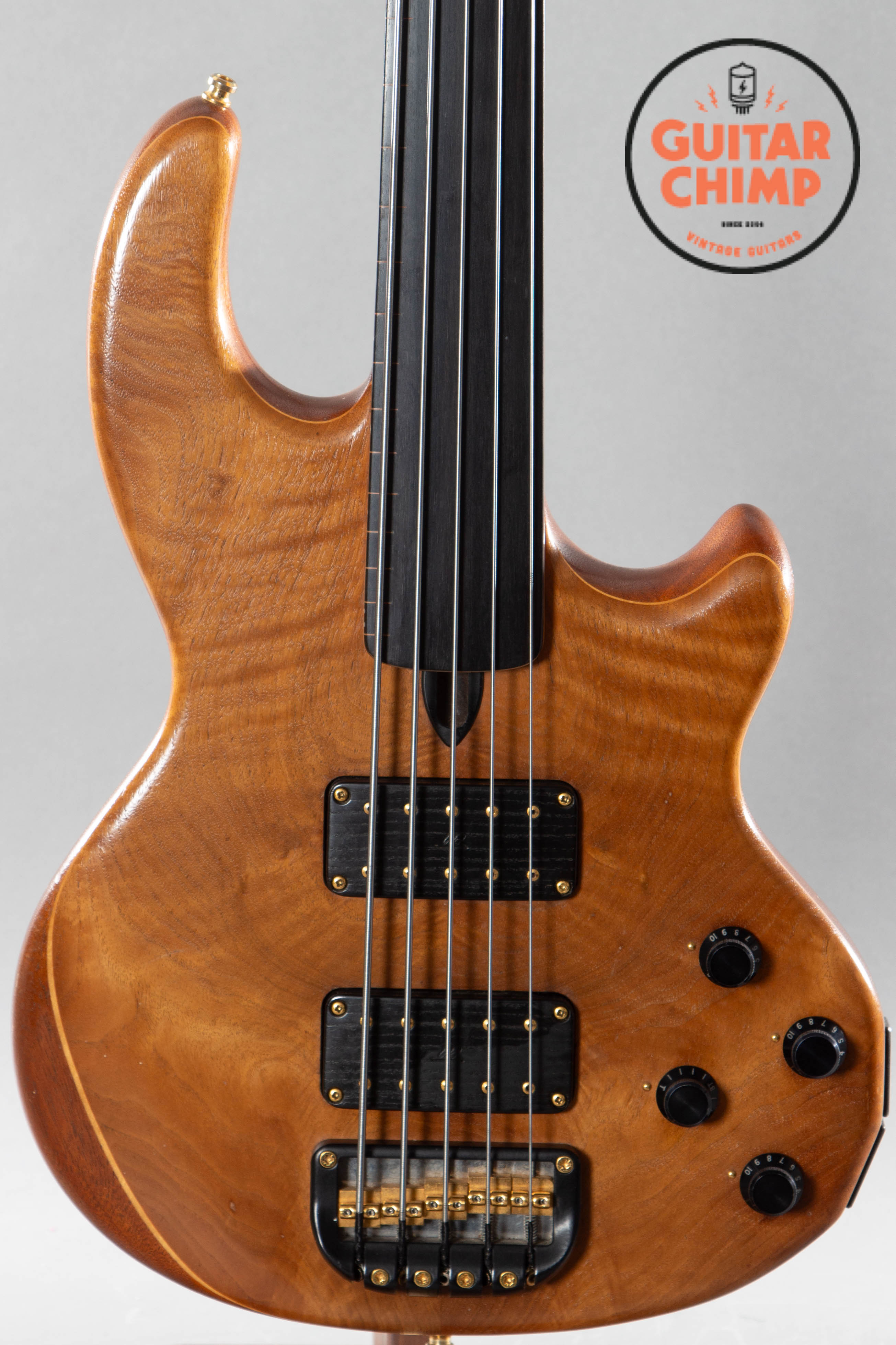 1992 Wal Mk2 5-String Fretless Walnut Facings | Guitar Chimp