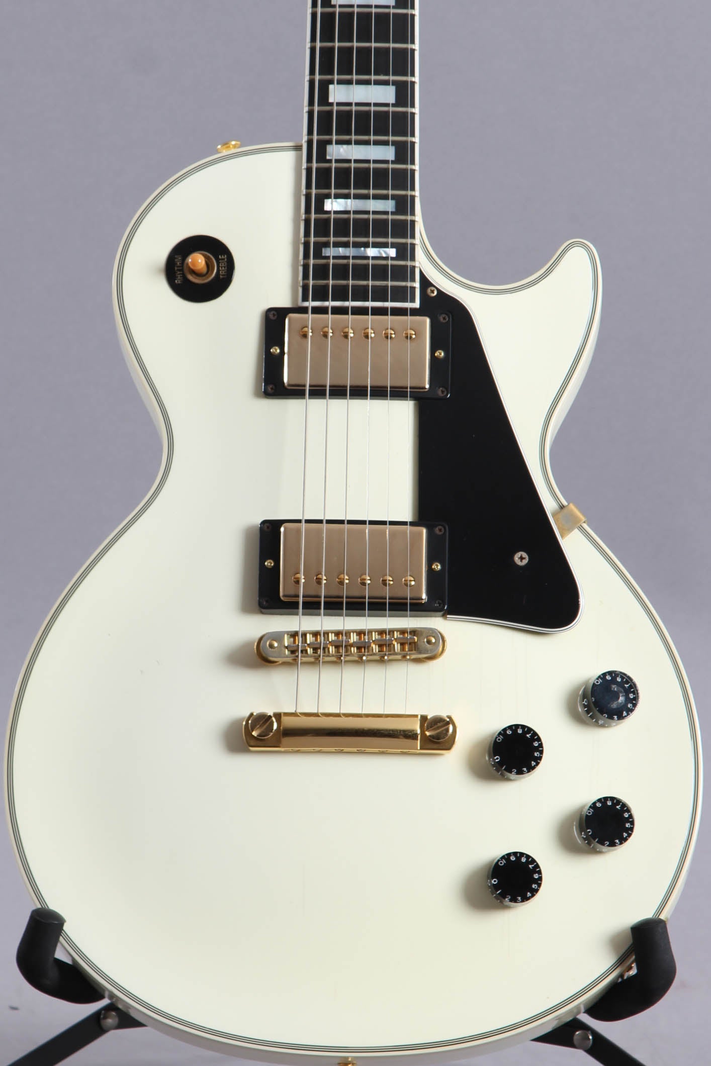 1999 Gibson Les Paul Custom Alpine White | Guitar Chimp