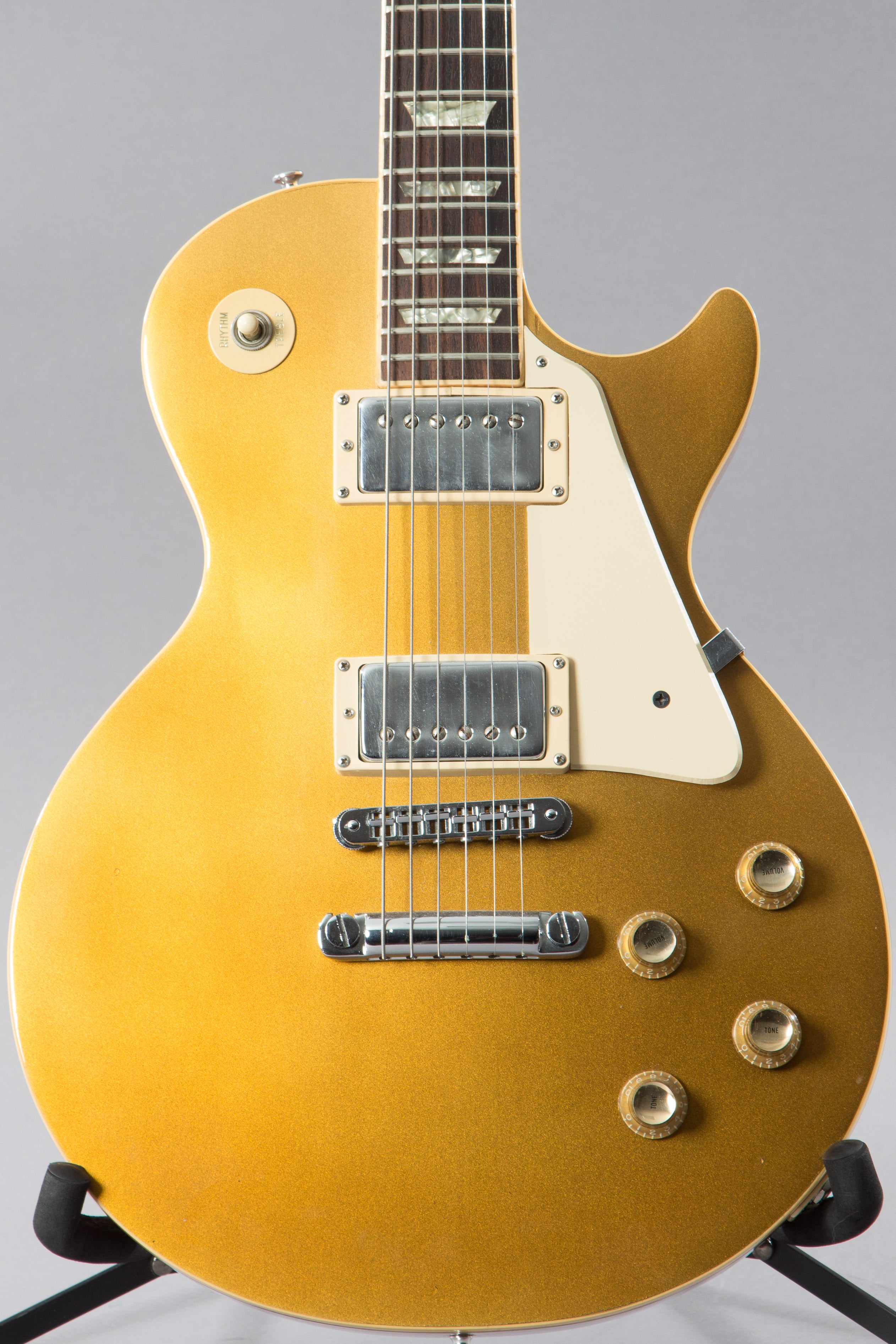 Gibson les paul gold on sale top for sale