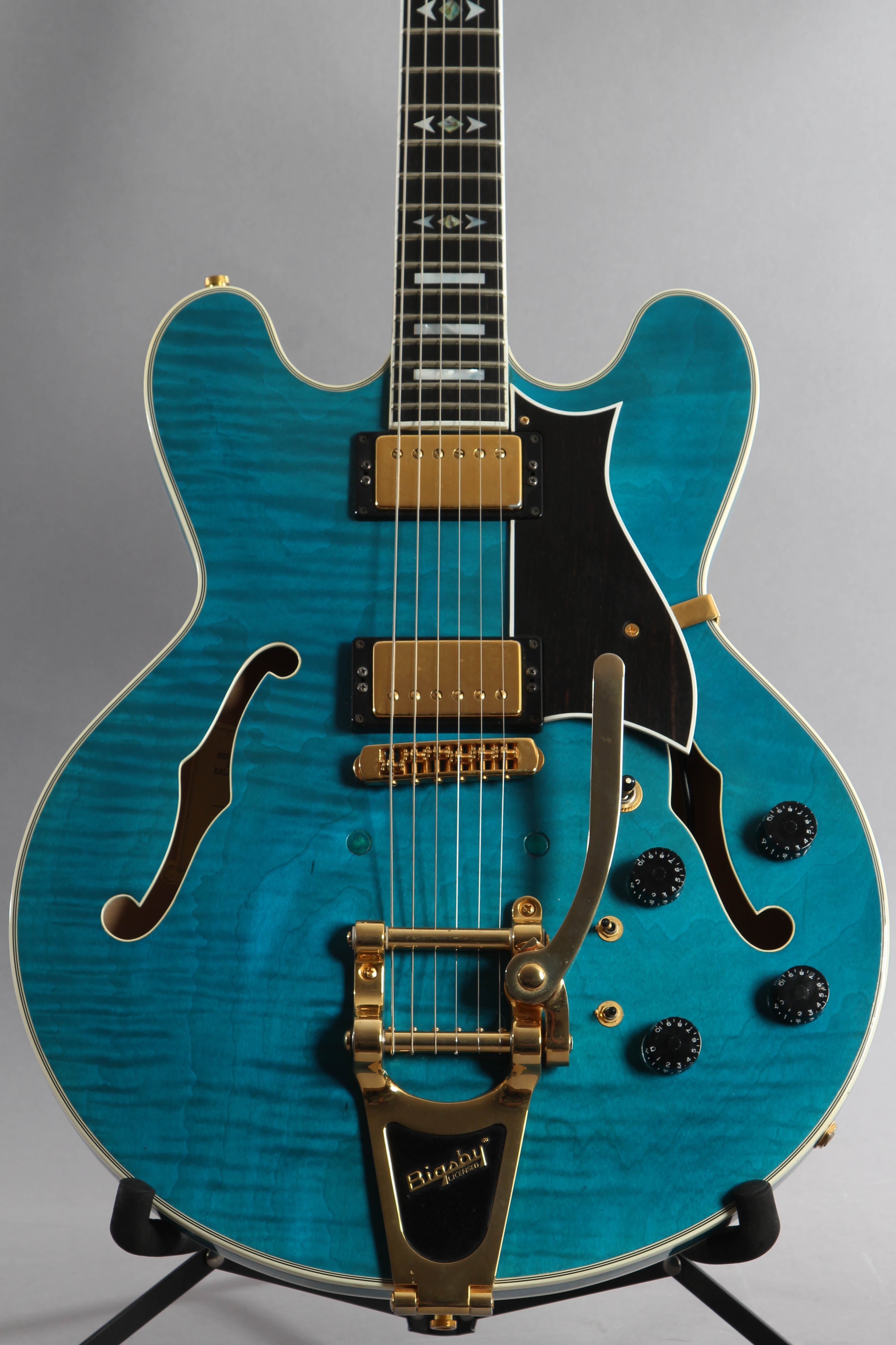 2001 Heritage Guitars H-555 Blue