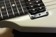 2011 Gibson Flying V Tremolo White -RARE-