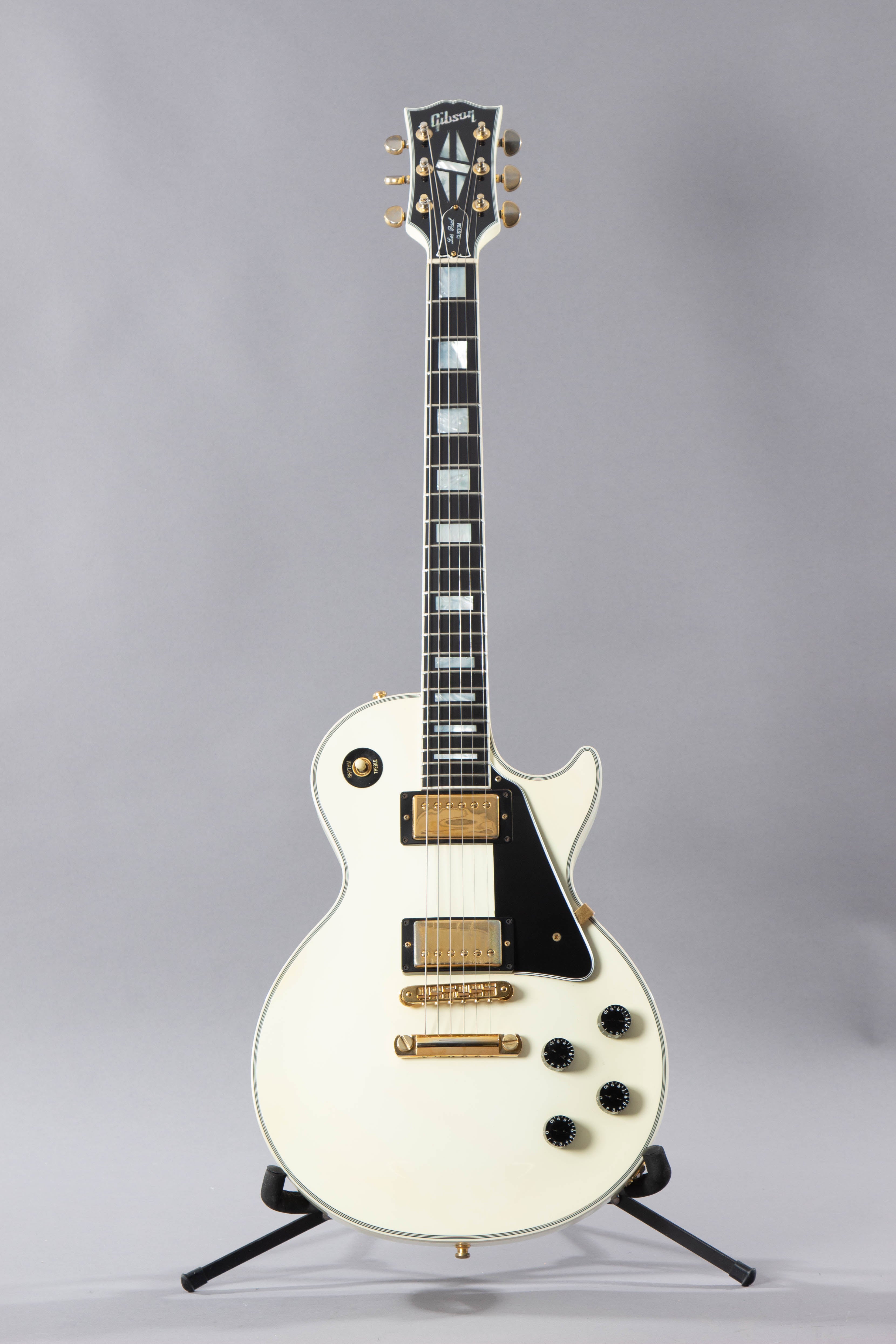 1996 Gibson Les Paul Custom Alpine White | Guitar Chimp