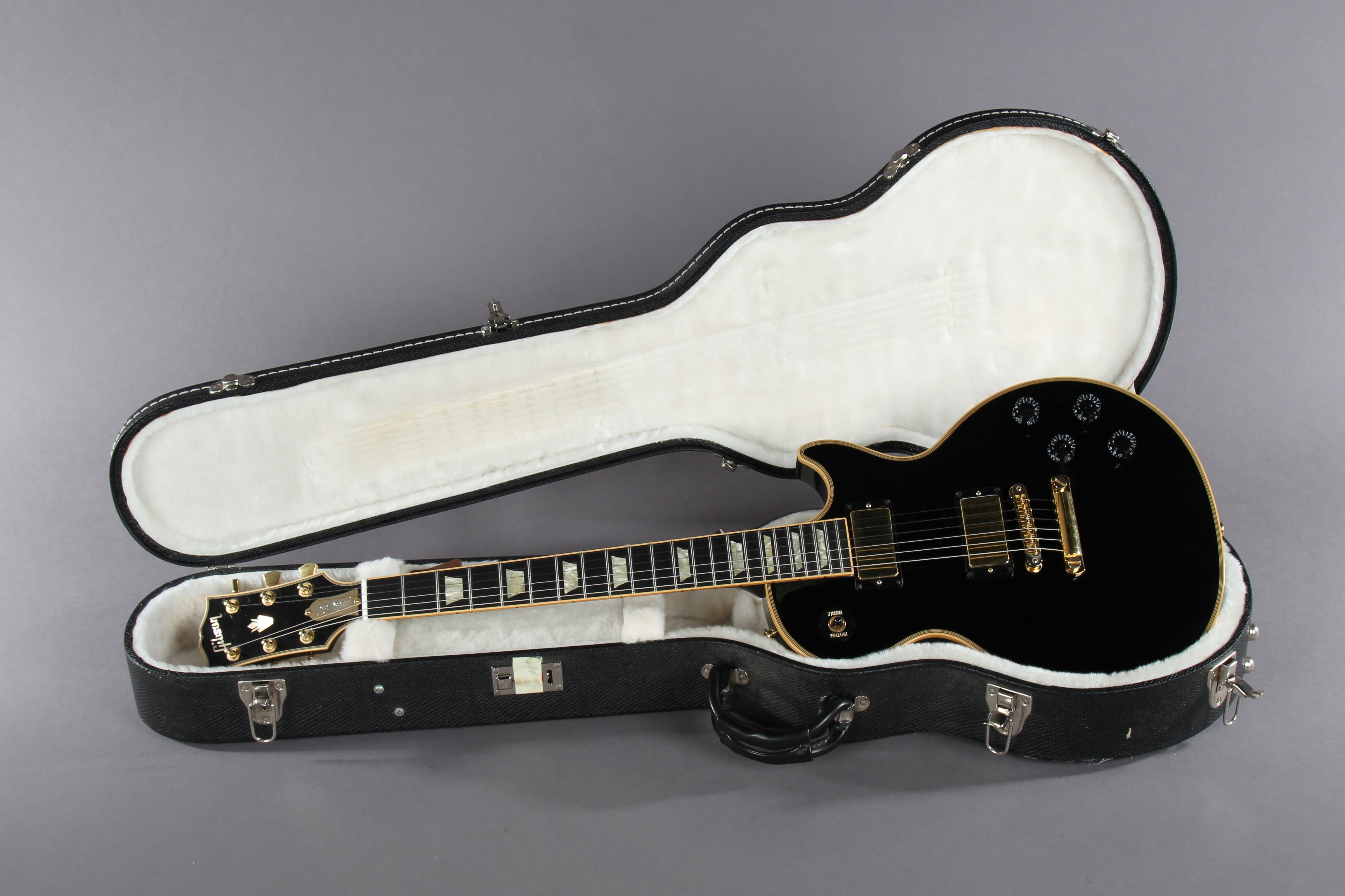 2007 Gibson Les Paul Classic Custom | Guitar Chimp
