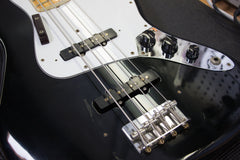 1975 Fender Jazz Bass Black
